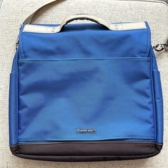 LANDS’ END Laptop Messenger bag- removable strap- NEW unused - Picture 2 of 6